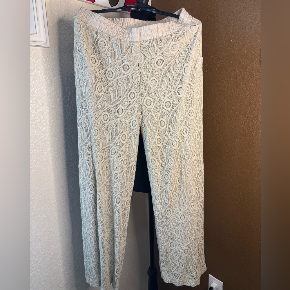 Chico's Beige Lace Trim Pants